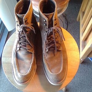Nisolo Light Brown Suede Mateo Moc Toe Boots with Vibram soles (US Men's 9.5)